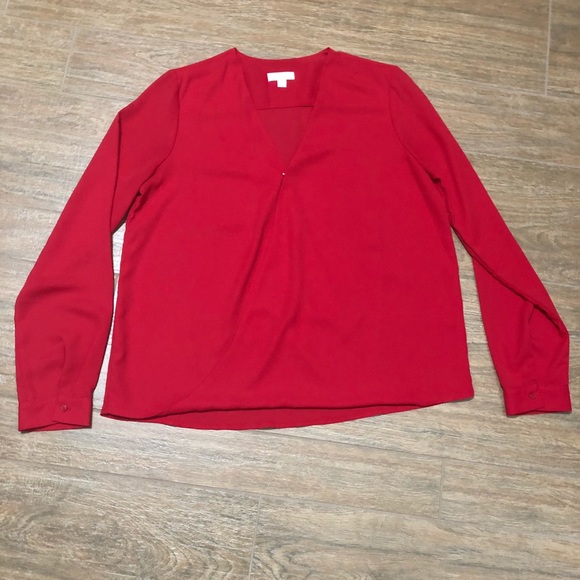 Red blouse - Picture 2 of 5